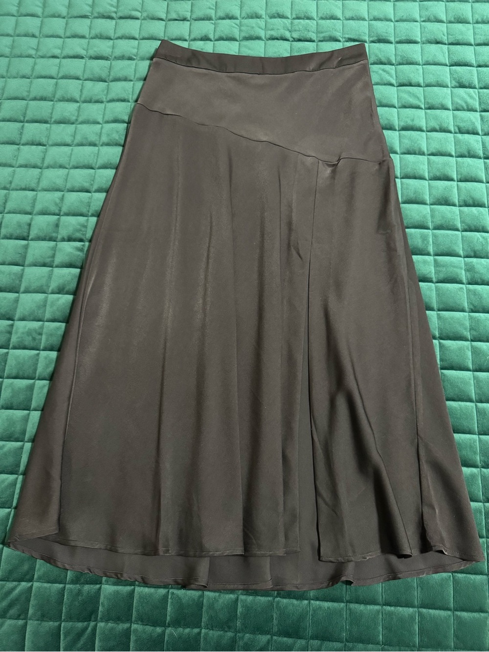 Banana Republic Black Slip Skirt - Picture 2 of 8